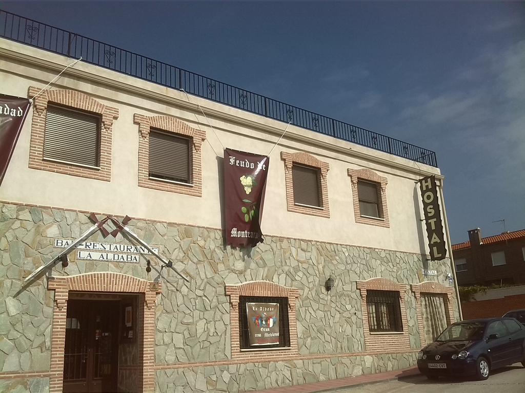 Hotel Hostal La Aldaba Montearagon Exterior foto